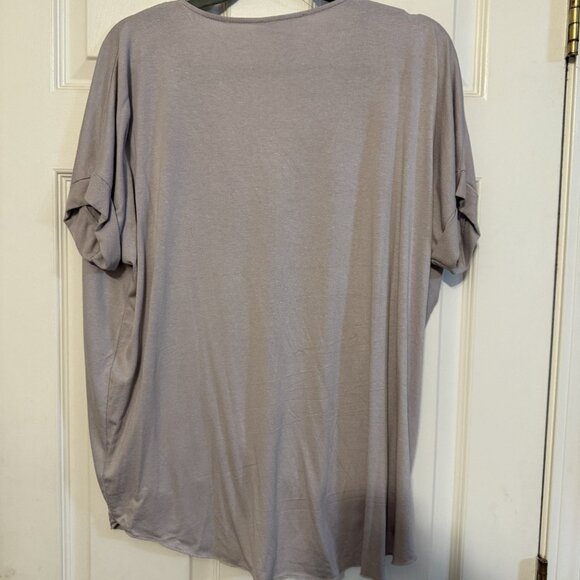 Double Zero Lavender Blouse – Size M, Lightweight Draped V-Neck Top - Picture 2 of 3